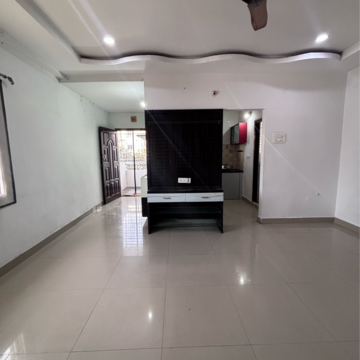 Room in 2 BHK Apartment at Kamala Arcade Kondapur, Kondapur – for Rent