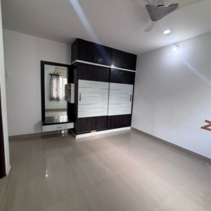 Room in 2 BHK Apartment at Kamala Arcade Kondapur, Kondapur – for Rent