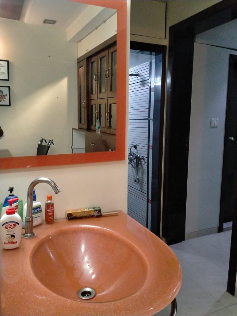 1 BHK Builder Floor For Rent in Sion