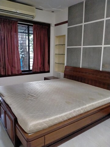 Bedroom in 1 BHK Builder Floor at Sion – for Rent