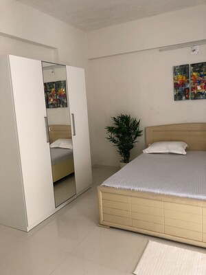 Room in 4 BHK Apartment at Pacifica Hill Crest, Gachibowli – for Rent