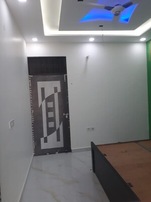 Building Lobby in 3 BHK Builder Floor at Indra Complex, Sector 87 – for Sale