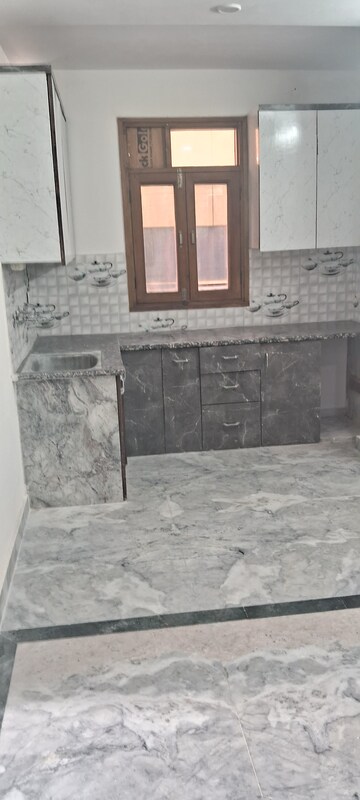 Kitchen in 3.5 BHK Builder Floor at Anand Nagar – for Rent