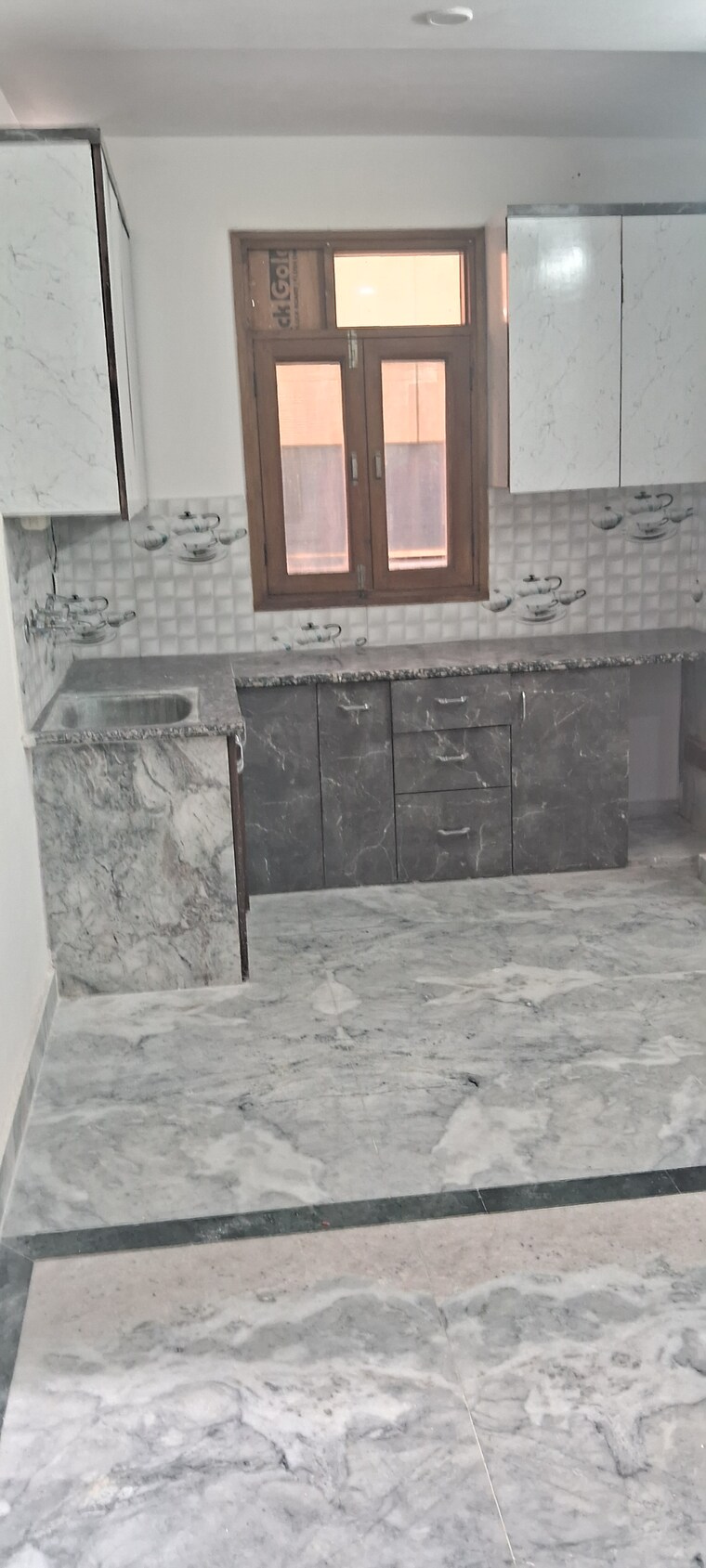 Kitchen, anand nagar 3.5 Bedroom 250 Sq.Yd. Builder Floor In Anand Nagar Delhi 9236827