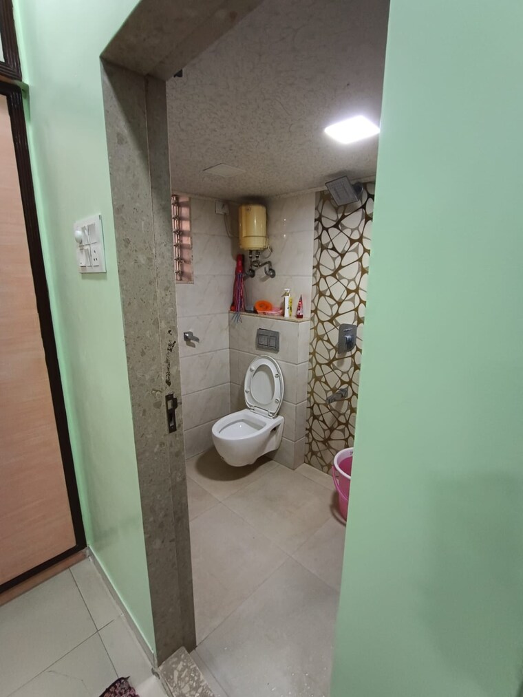 Bathroom, marwin-prince-tower 2 Bedroom 1200 Sq.Ft. Apartment In Kharghar Sector 20 Navi Mumbai 9236834