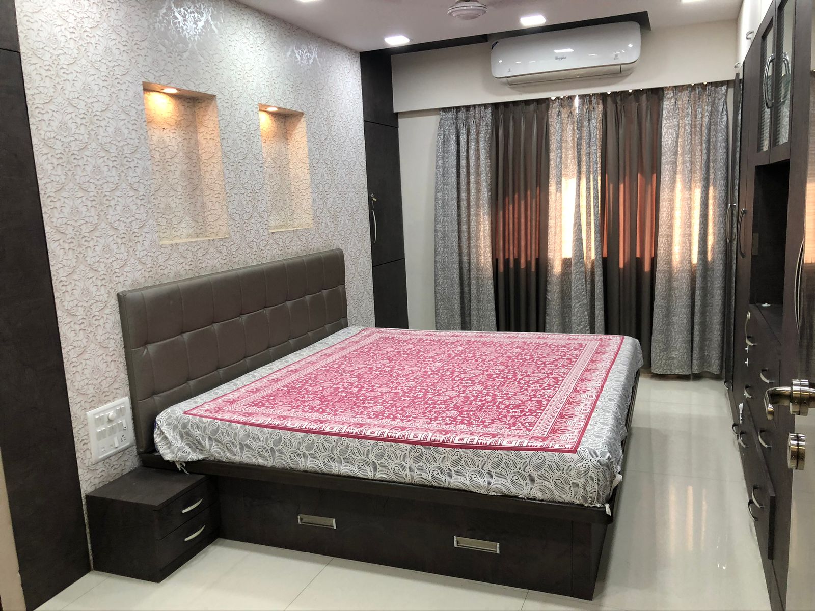 3 BHK + Pooja Room,Servant Room Apartment For Sale in Hiranandani Gardens Birchwood