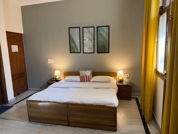 Bedroom in 4 BHK Builder Floor at Greater Kailash – for Rent