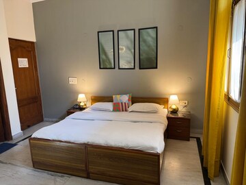 Bedroom in 4 BHK Builder Floor at Greater Kailash – for Rent