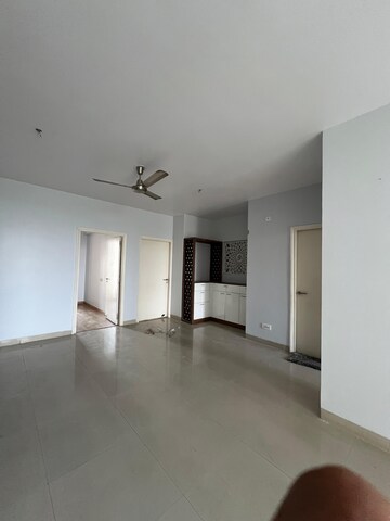 Room in 3.5 BHK Apartment at Emaar Gurgaon Greens, Sector 102 – for Rent