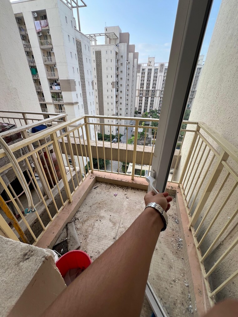 Balcony, emaar-gurgaon-greens 3.5 Bedroom 1650 Sq.Ft. Apartment In Sector 102 Gurgaon 9236880