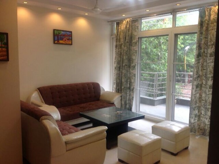 Living Room, greater kailash 3 Bedroom 200 Sq.Yd. Builder Floor In Greater Kailash Delhi 9236902