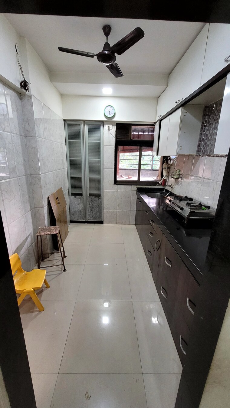 Kitchen, lodha-amara-tower-42-and-43 2 Bedroom 650 Sq.Ft. Apartment In Kolshet Road Thane 9236990