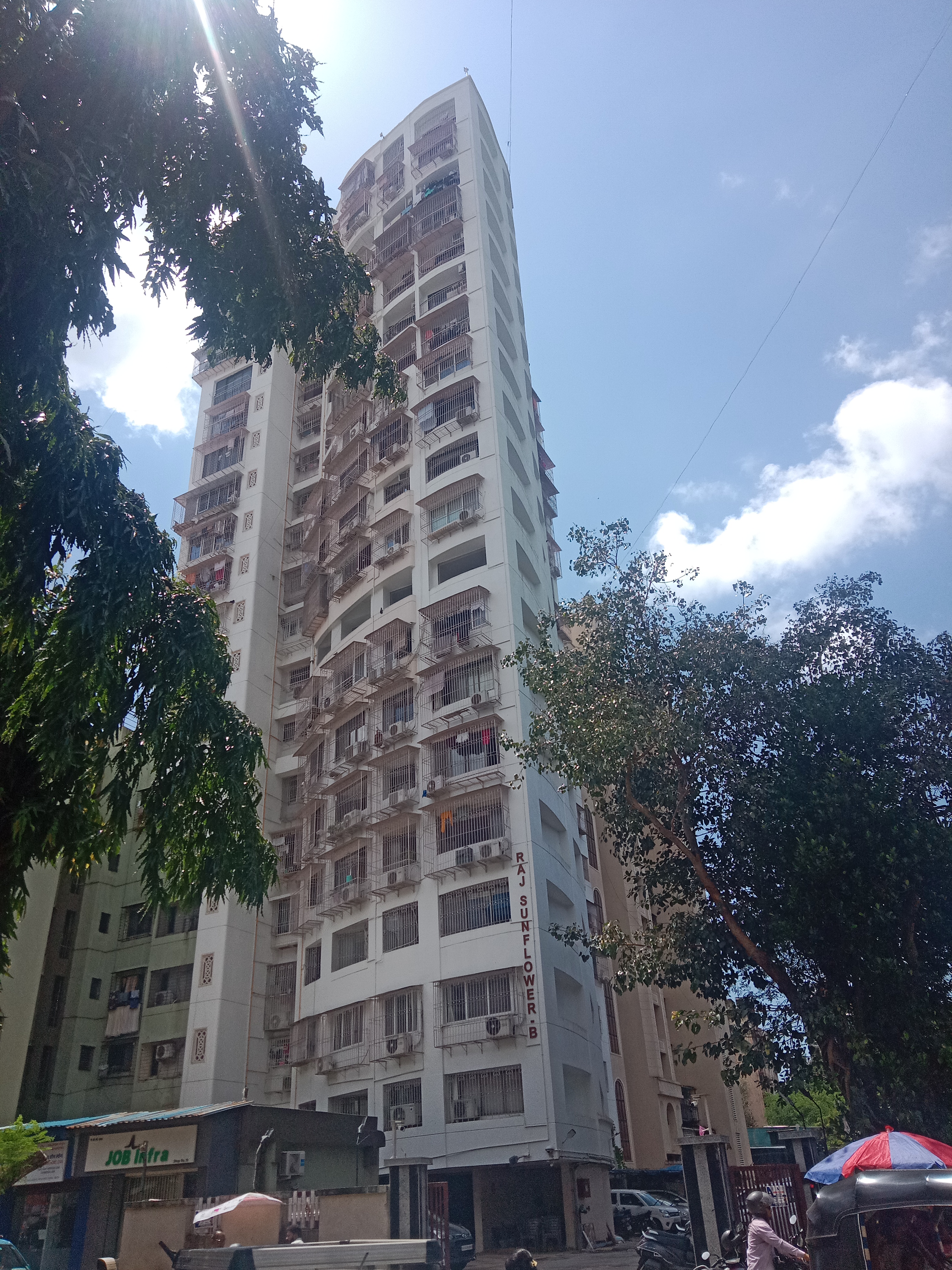2 BHK Apartment For Rent in Raj Sunflowers Apartment