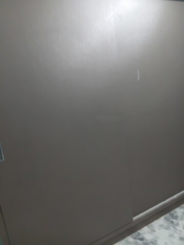Room in 2.5 BHK Apartment at Puppalaguda – for Rent