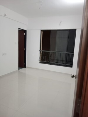 Room in 2 BHK Apartment at Shapoorji Pallonji Joyville Hadapsar Annexe, Hadapsar – for Rent