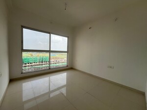 Room in 2 BHK Apartment at Godrej Boulevard, Manjari – for Rent