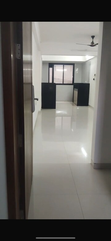 2 BHK Apartment For Rent in Swojas Suman, Law College Road