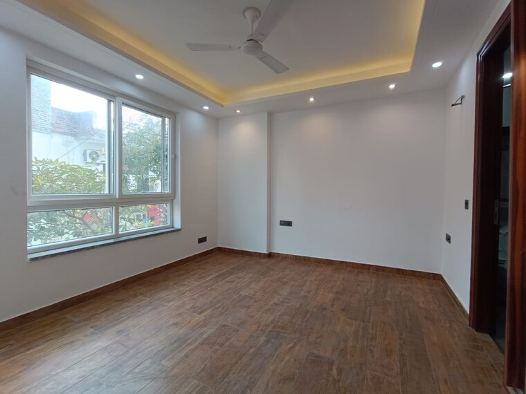 Room, saket 4 Bedroom 2000 Sq.Ft. Builder Floor In Saket Delhi 9237207