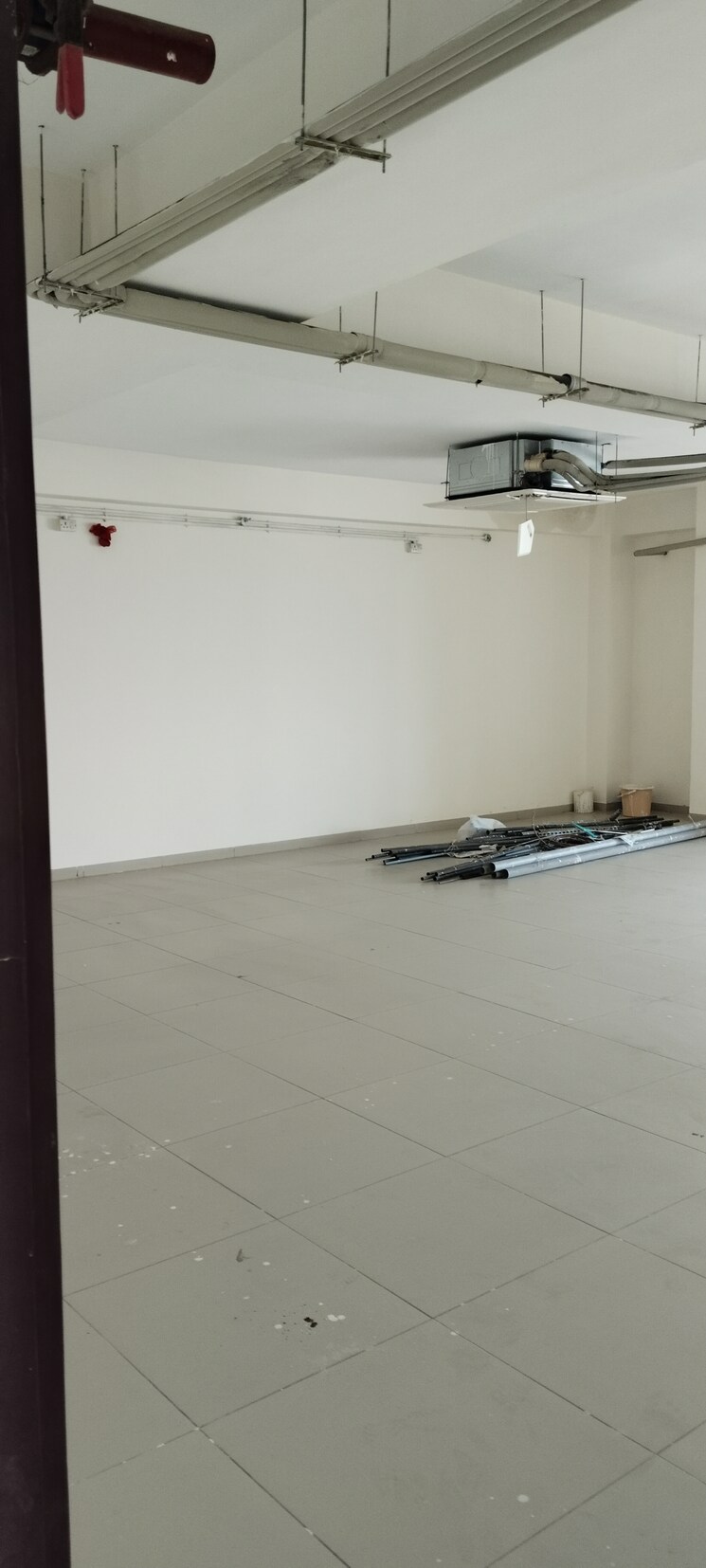 Room, prahlad nagar Commercial Office Space 1580 Sq.Ft. In Prahlad Nagar Ahmedabad 9237236