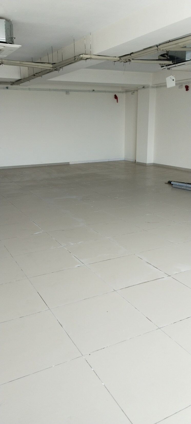 Room, prahlad nagar Commercial Office Space 1580 Sq.Ft. In Prahlad Nagar Ahmedabad 9237236