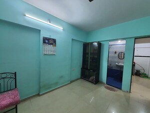 Room in 2 BHK Apartment at Green Gagan, Kandivali East – for Rent