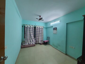 Room in 2 BHK Apartment at Balaji Enclave Kandivali East, Kandivali East – for Sale