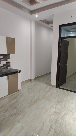 Room in 2 BHK Independent House at Chinhat – for Sale