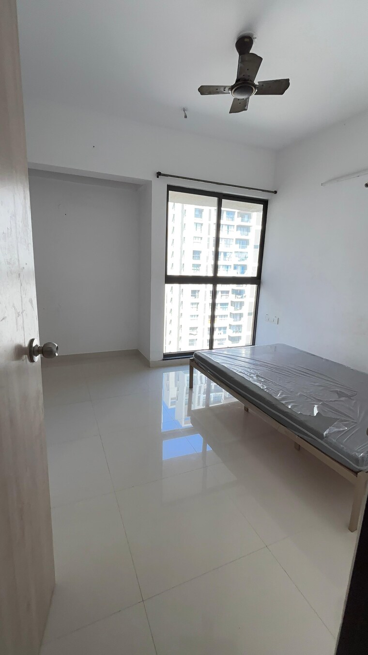 Bedroom, lodha-palava-florea-a-to-d 1 Bedroom 656 Sq.Ft. Apartment In Dombivli East Thane 9237225