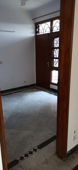 Furnished Amenities in 2 BHK Apartment at Sanskriti Apartments Gurgaon, Sector 43 – for Rent