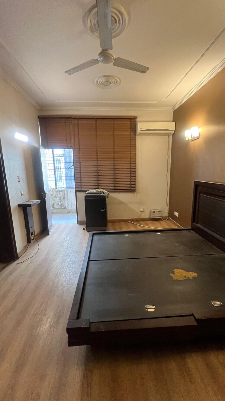 Kitchen, greater kailash ii 3 Bedroom 2250 Sq.Ft. Builder Floor In Greater Kailash ii Delhi 9237312