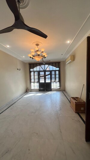 3 BHK Builder Floor For Rent in Greater Kailash ii