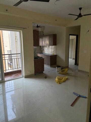 Room in 3 BHK Apartment at Amrapali Crystal Homes, Sector 76 – for Sale