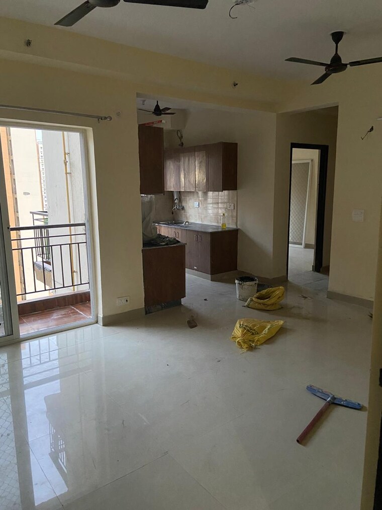 Room, amrapali-crystal-homes 3 Bedroom 1375 Sq.Ft. Apartment In Sector 76 Noida 9237310