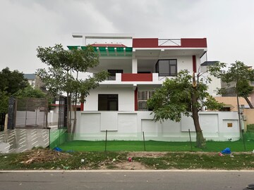 6+ BHK Independent House For Sale in Delta Iii Greater Noida