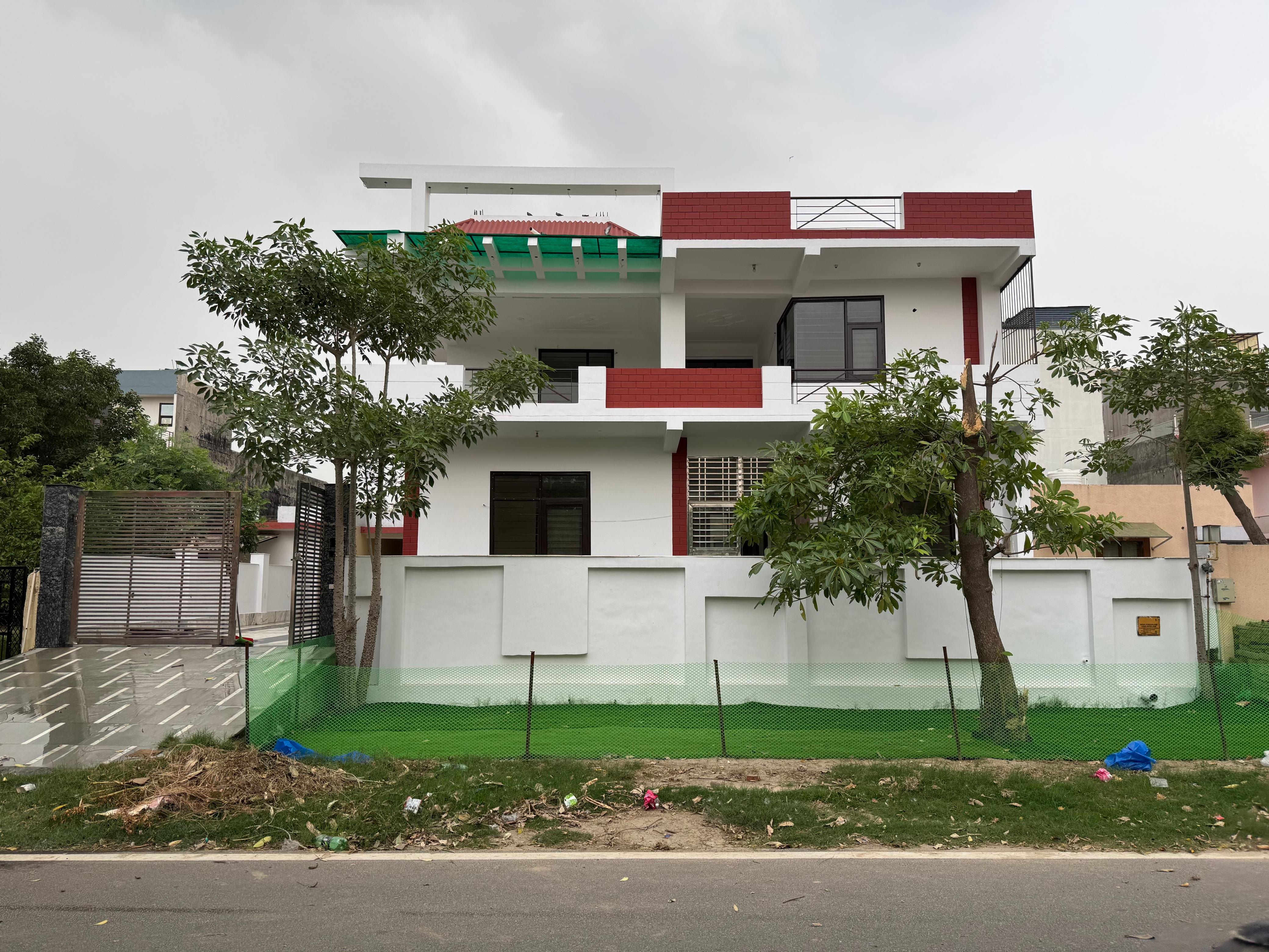 6+ BHK + Pooja Room,Servant Room Independent House For Sale in Delta III Greater Noida