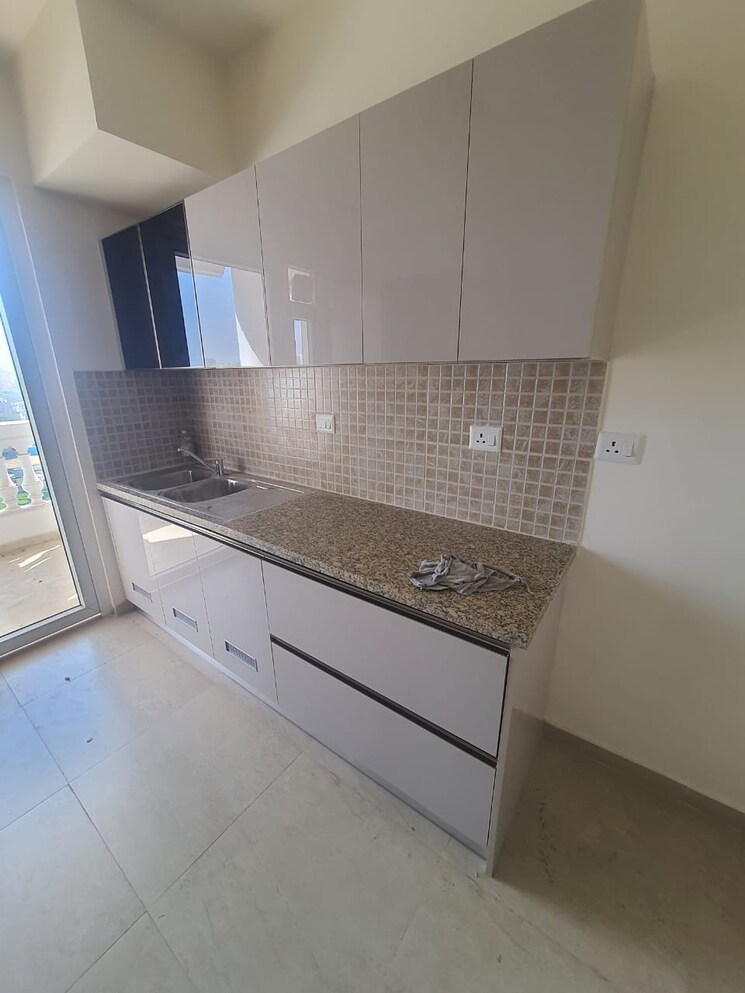 Kitchen, dlf-the-skycourt 3 Bedroom 1931 Sq.Ft. Apartment In Sector 86 Gurgaon 9237319