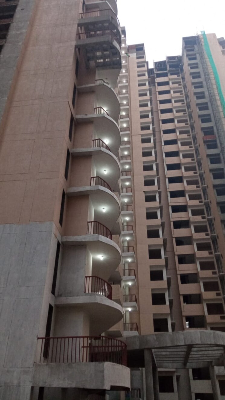 undefined, amrapali-crystal-homes 3 Bedroom 1700 Sq.Ft. Apartment In Sector 76 Noida 9237358