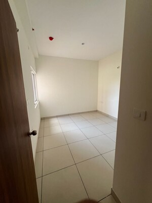 Bathroom in 3 BHK Apartment at Prestige Finsbury Park Regent, Bagaluru – for Sale