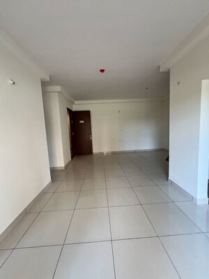 Building Lobby in 3 BHK Apartment at Prestige Finsbury Park Regent, Bagaluru – for Sale