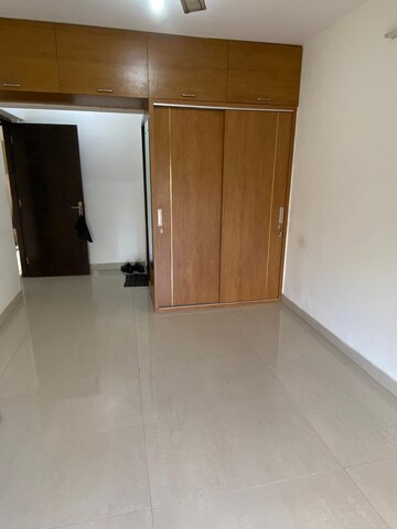2 BHK Apartment For Rent in Prakriti Towers, Goregaon East