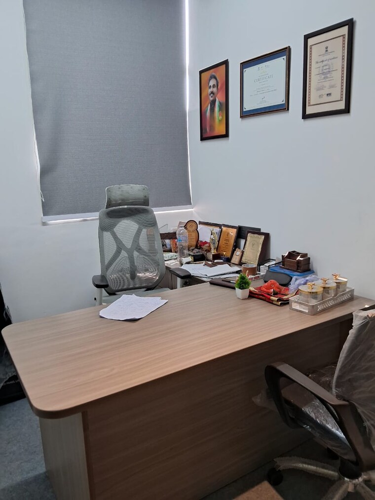 Bedroom, sector 3 Commercial Office Space 650 Sq.Ft. In Sector 3 Noida 9237324