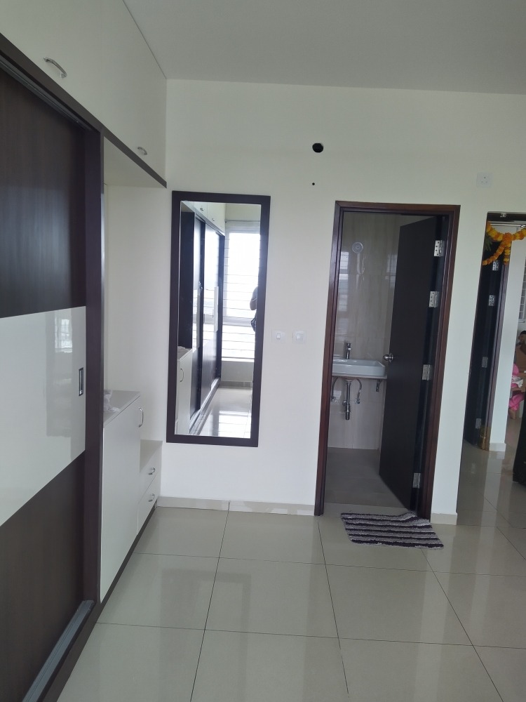 2.5 BHK + Pooja Room 1550 Sq.Ft. Apartment in Marina Skies