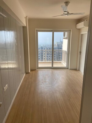 5 BHK Apartment For Rent in Abw La Lagune, Sector 54