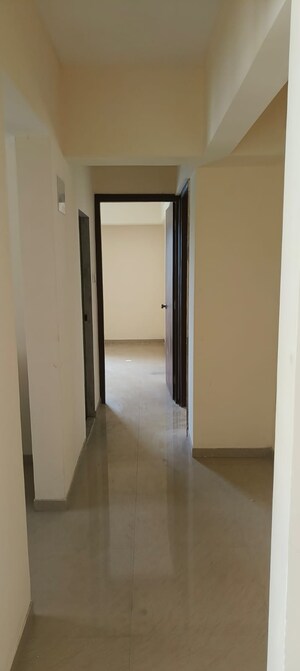 Room in 1 BHK Apartment at Vijay Nagari CHS, Vijay Nagari – for Rent