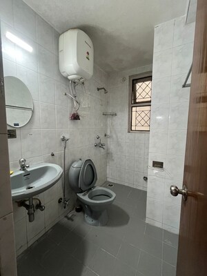 Bathroom in 3 BHK Apartment at Caranzalem – for Rent
