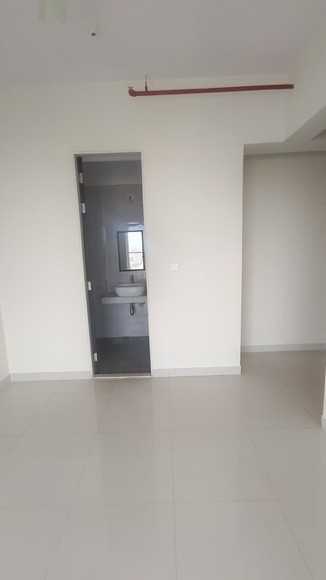 Room in 2 BHK Apartment at Ashar Edge, Pokhran Road No Two – for Rent