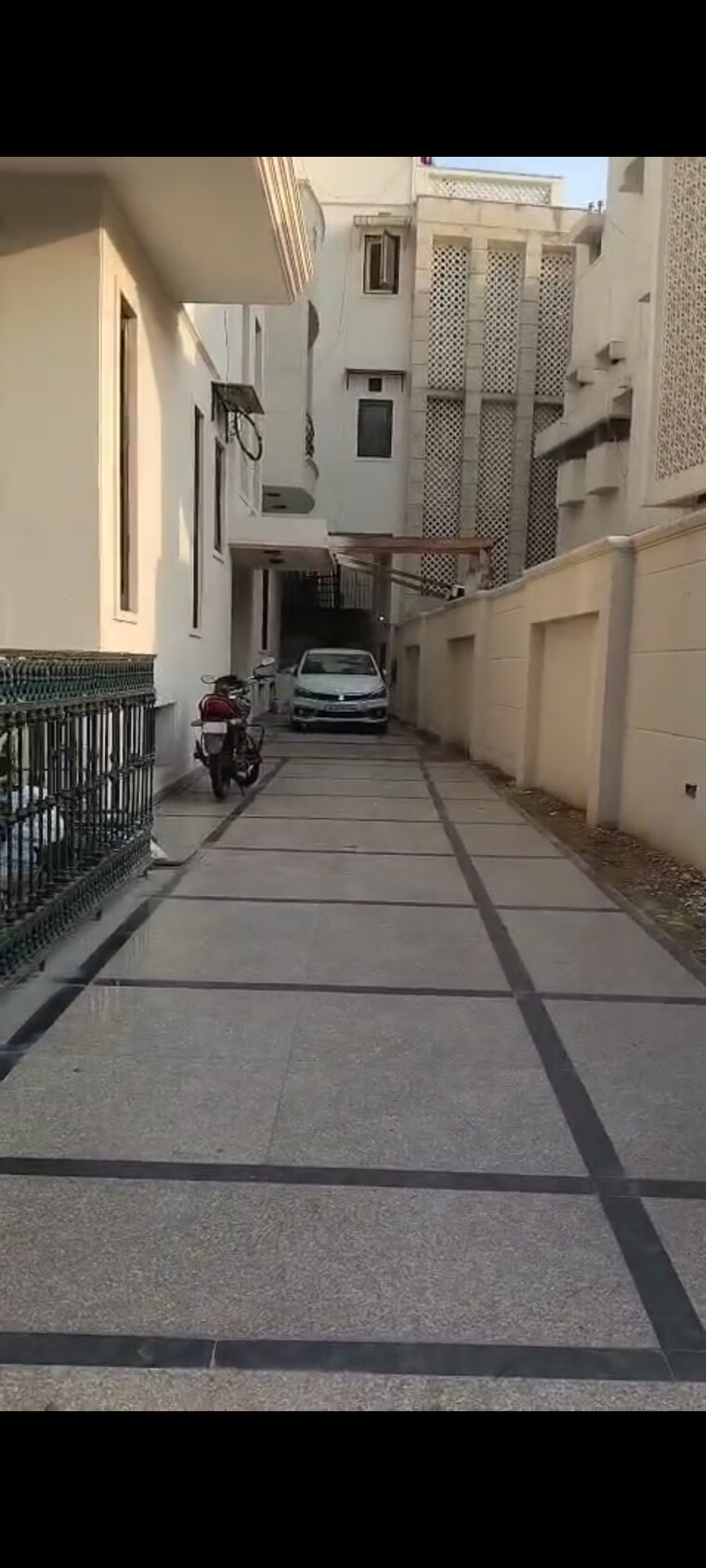 Balcony, greater kailash 6 Bedroom 500 Sq.Yd. Independent House In Greater Kailash Delhi 9237711