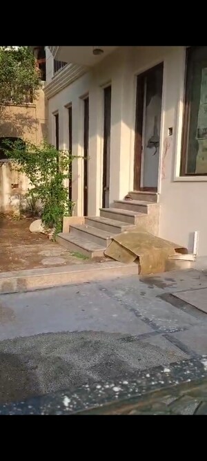 6 BHK Independent House For Rent in Greater Kailash