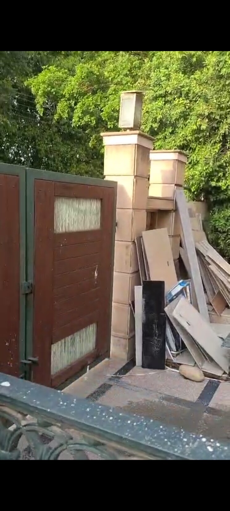 Balcony, greater kailash 6 Bedroom 500 Sq.Yd. Independent House In Greater Kailash Delhi 9237711