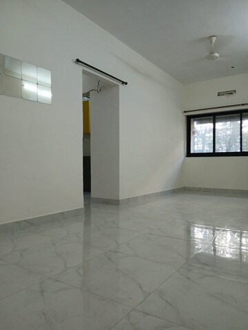 2 BHK Apartment For Rent in Oshiwara Avalon CHS, Andheri West